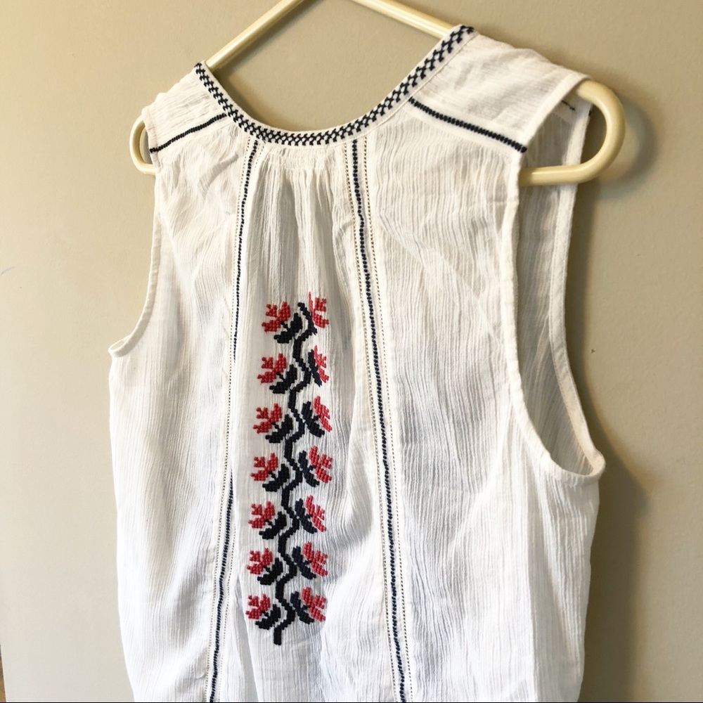 GRABdenim | Embroidered flowy cotton tassel tank - Picture 4 of 8